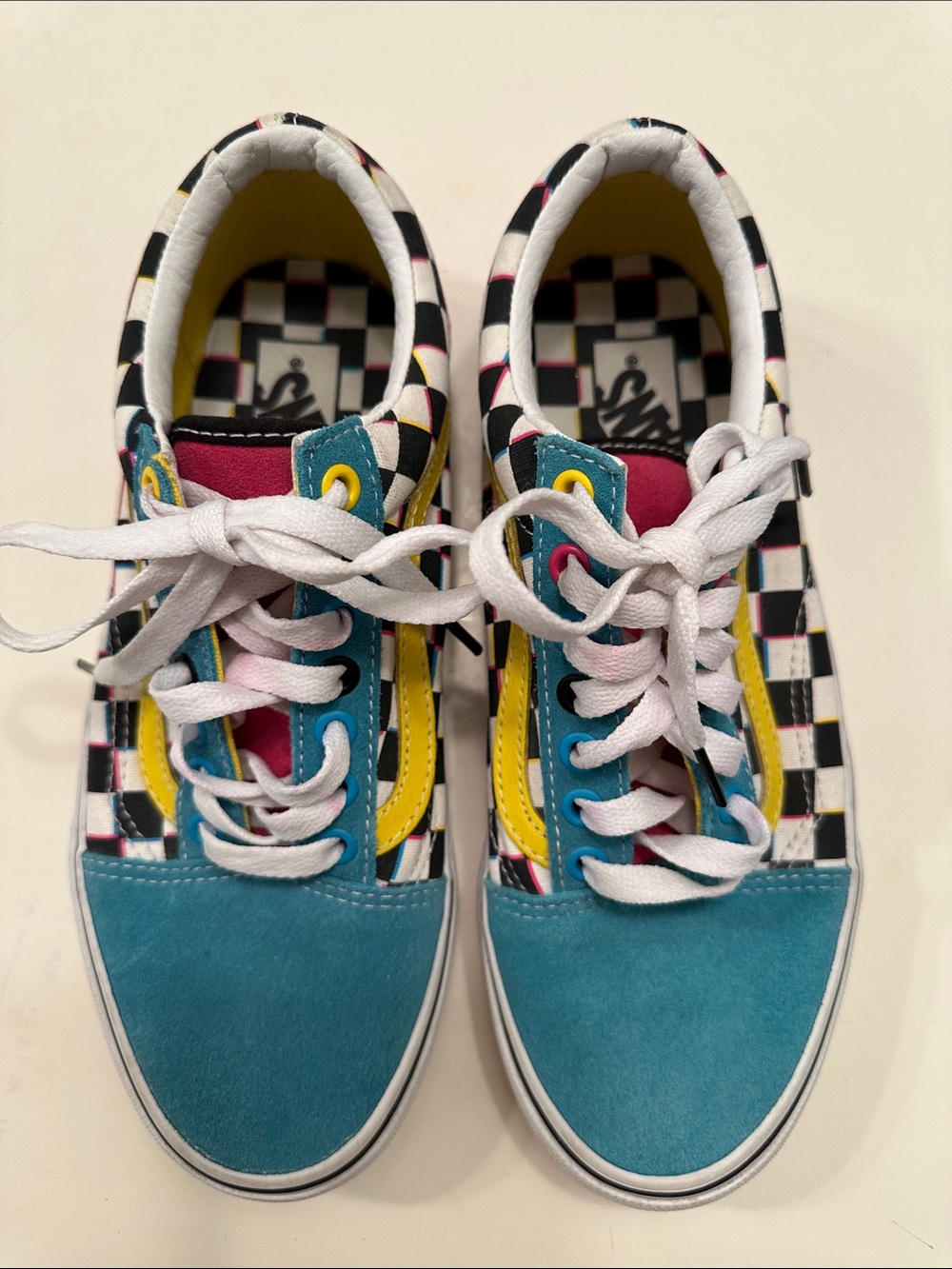 Vans Unisex US Mens 7 Women’s 8.5 Checkerboard Sneakers w/Teal, Yellow,Pink Blac